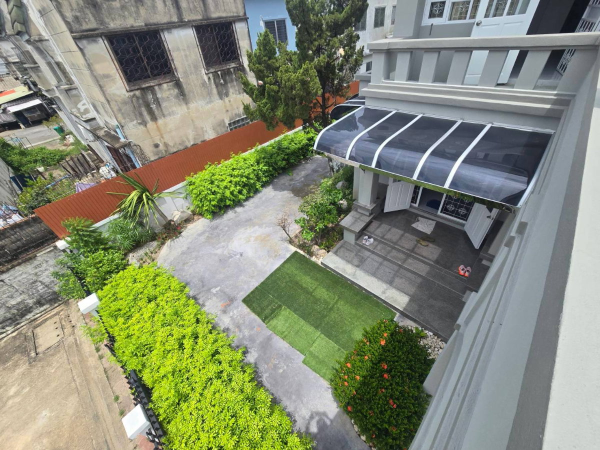 รูป ให้เช่าบ้านเดี่ยว 2 ชั้น หมู่บ้านเบญจรงค์ ซ.รามคำแหง 178 ร่มรื่น เหมาะพักอาศัย (N.2293) - รูปที่ 17/18