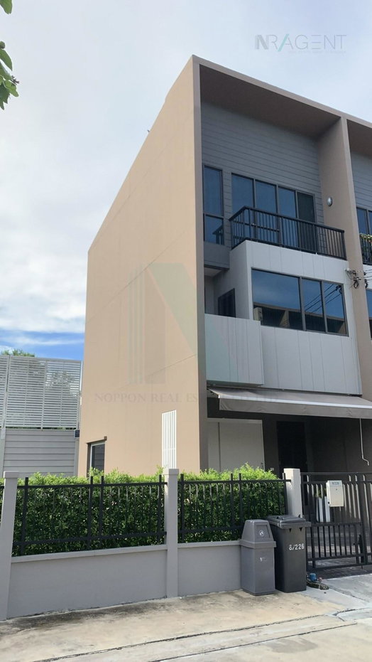 รูป 📌 ขายทาวน์โฮม โครงการ บ้านกลางเมือง ลาดพร้าว-เสรีไทย 3 ชั้น 4 ห้องนอน 3 ห้องน้ำ - รูปที่ 1/8