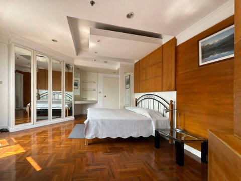 Witthayu Complex Condominium for rent 112 sqm. 2 bedroom