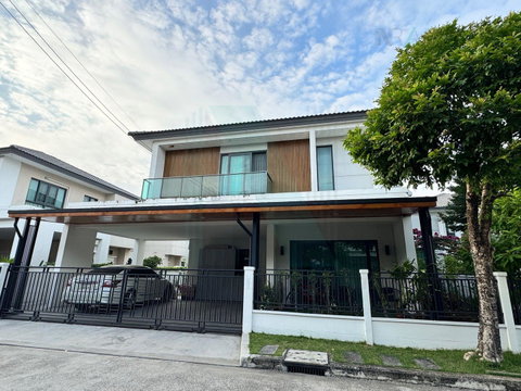 📌 ขายบ้านเดี่ยว โครงการ เซนโทร วงแหวน-จตุโชติ 2 ชั้น 4 ห้องนอน 5 ห้องน้ำ