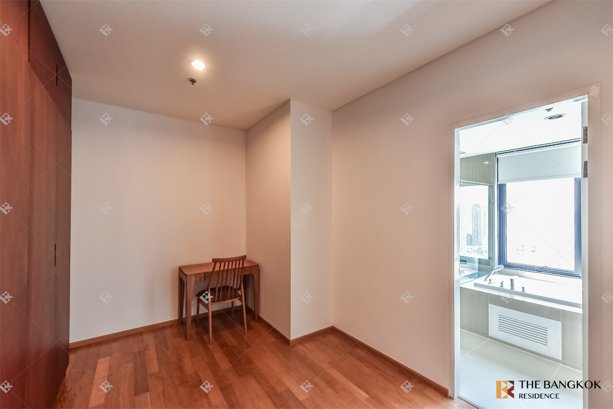picture Villa Asoke near MRT Phetchaburi Station Luxury Condo at Special Price - 7/10