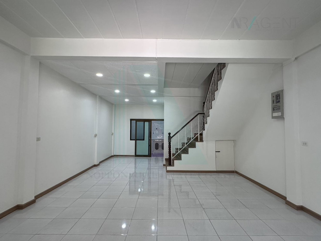 picture 📌 For Sell Town house RUNGKIT VILLA 9 2-story 3 bedroom 3 bathroom - 2/8