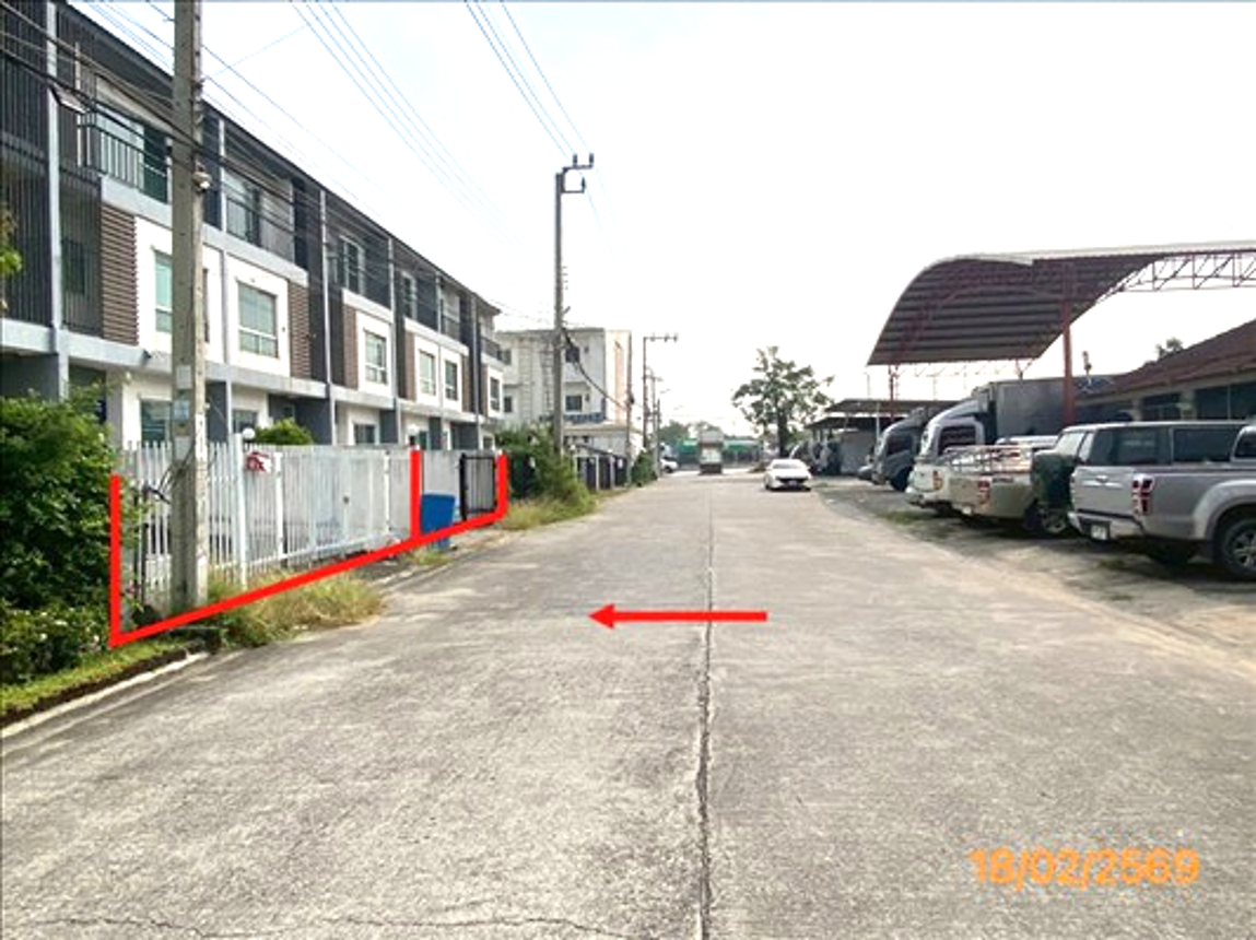 picture TOWN HOUSE 59.9 Sq.w. Saphan Sung Bangkok for 12.3M - 9/14