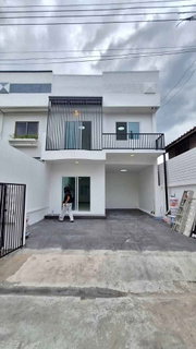 Sale Townhouse Nattakarn Phetkrasem112
