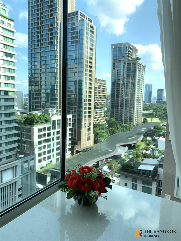 picture Q Langsuan near BTS Ratchadamri Best Location Condo for City Dwellers - 8/10