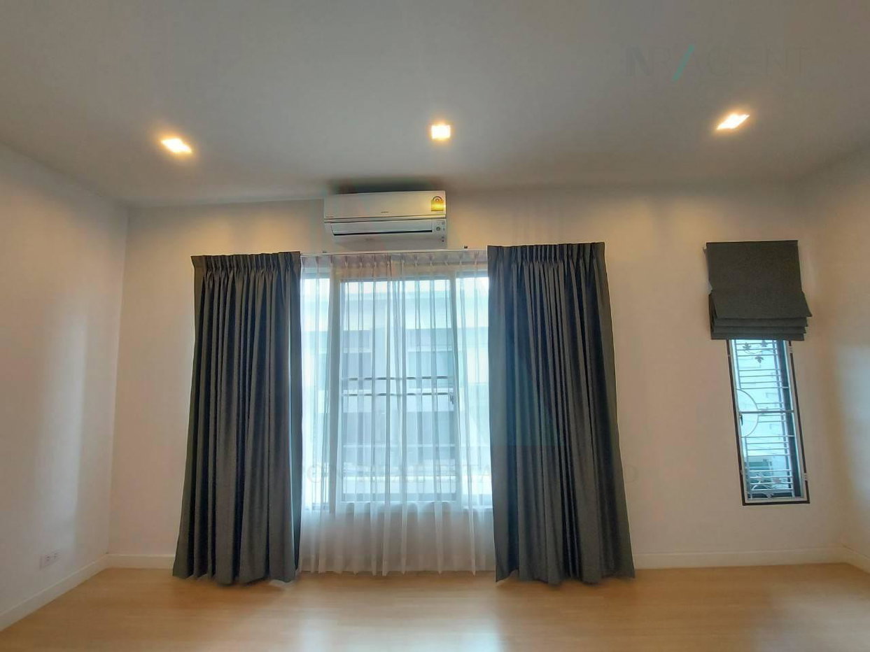รูป 📌 ให้เช่าทาวน์เฮาส์ 3 ชั้น เพล็กซ์ บางนา 3 ห้องนอน 4 ห้องน้ำ - รูปที่ 4/8