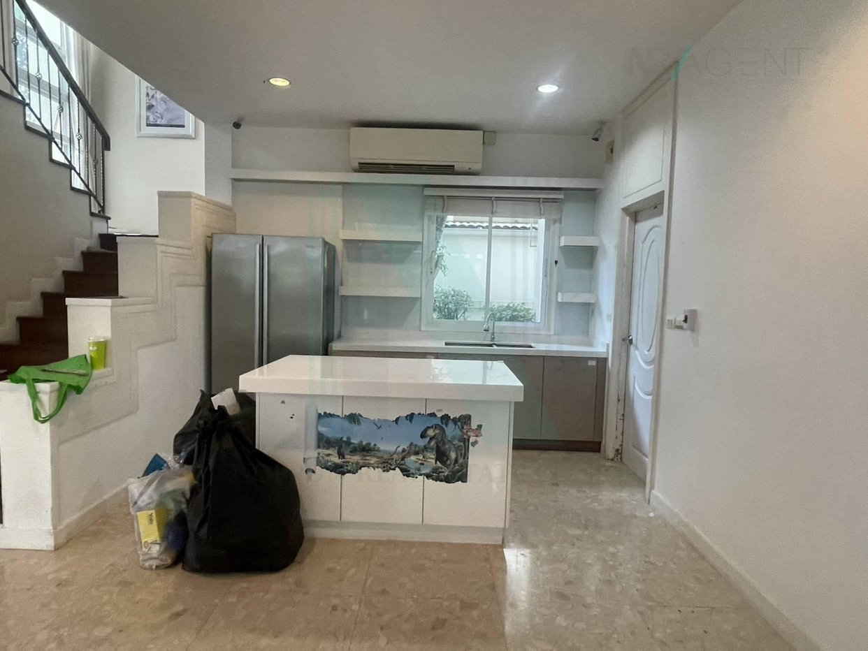 รูป 📌 ขายบ้านเดี่ยว โครงการ แกรนด์ บางกอก บูเลอวาร์ด รัชดา - รามอินทรา 3 ชั้น 5 ห้องนอน 5 ห้องน้ำ - รูปที่ 2/8
