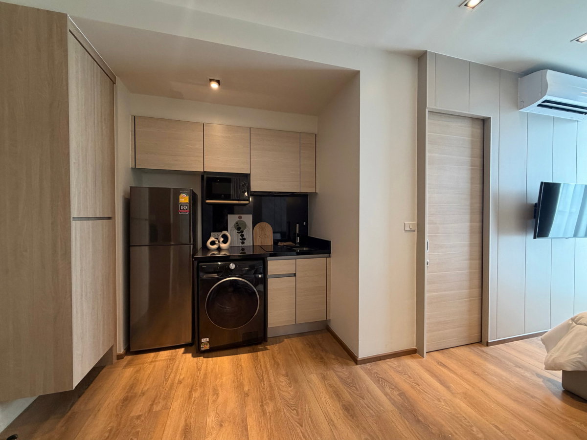 picture For Rent 🔥 Park 24 🔥 Fully Furnished and Equipped with Appliances, near BTS Phrom Phong. - 8/8