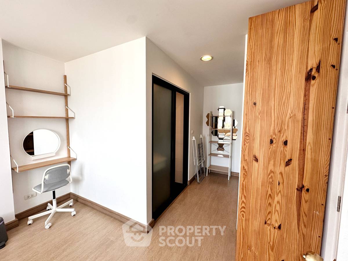 picture 2-BR Condo At D 65 Condominium 400m From BTS Ekkamai (ID 3165587) - 11/13