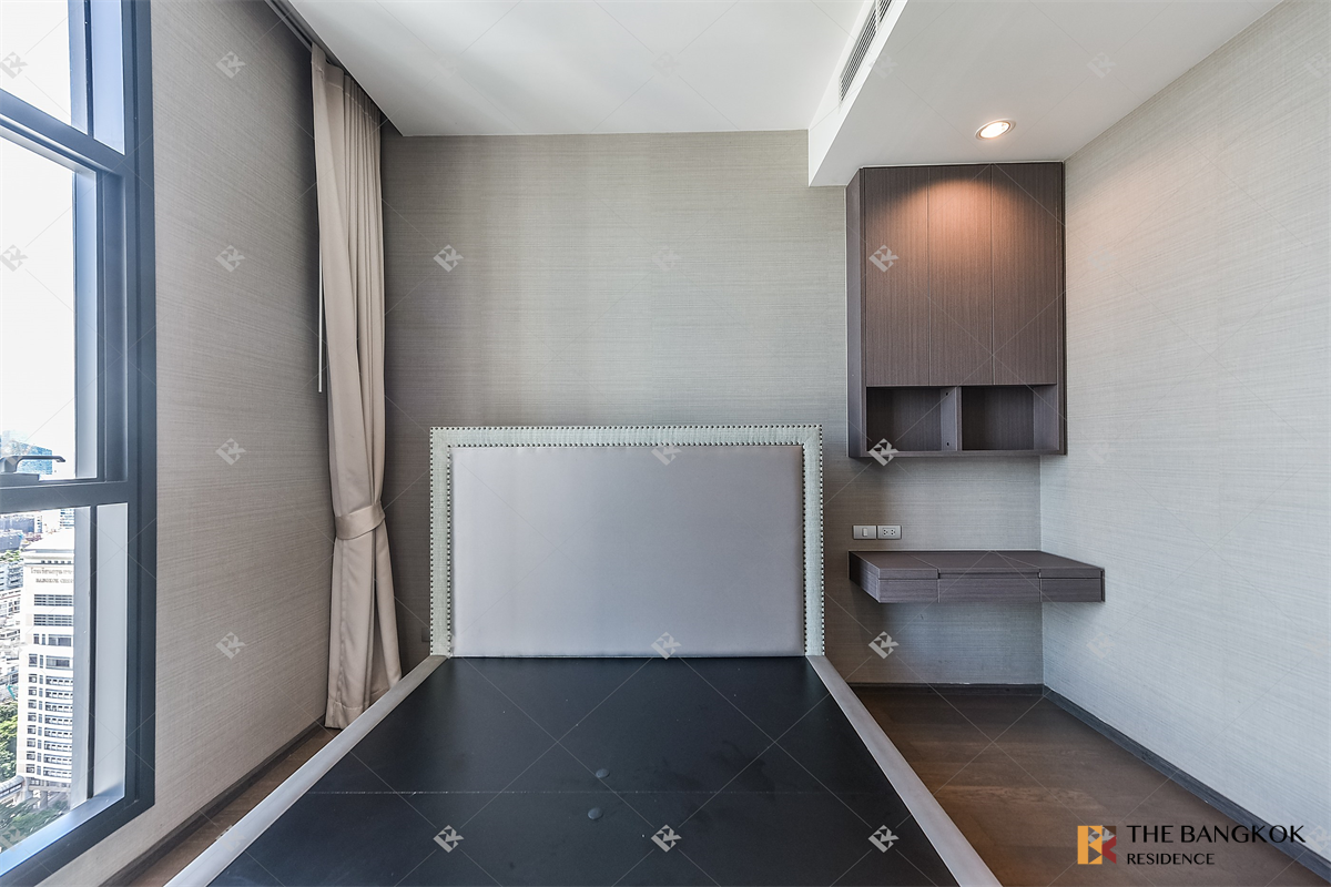 picture The Diplomat Sathorn near BTS Surasak - 10/10