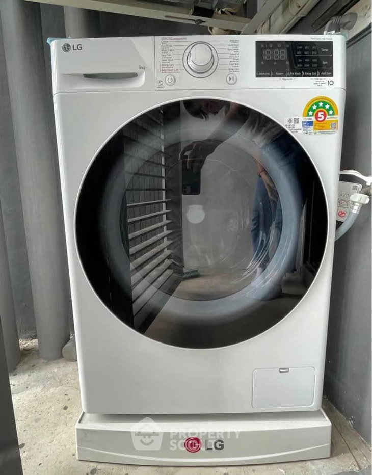 picture 33rd-Floor 1-BR At Whizdom Connect Sukhumvit Near BTS Punnawithi (ID 3167689) - 9/23