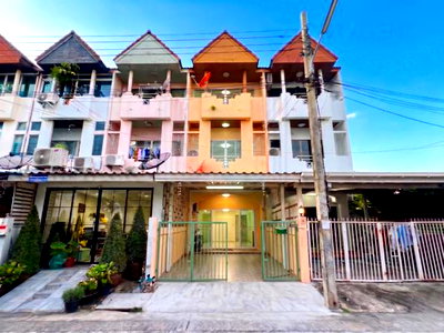 ทาวน์โฮม ถนนเสรีไทย : 📌 ขายทาวน์เฮาส์ โครงการ สัมมากร รามคำแหง 112 3 ชั้น 3 ห้องนอน 3 ห้องน้ำ