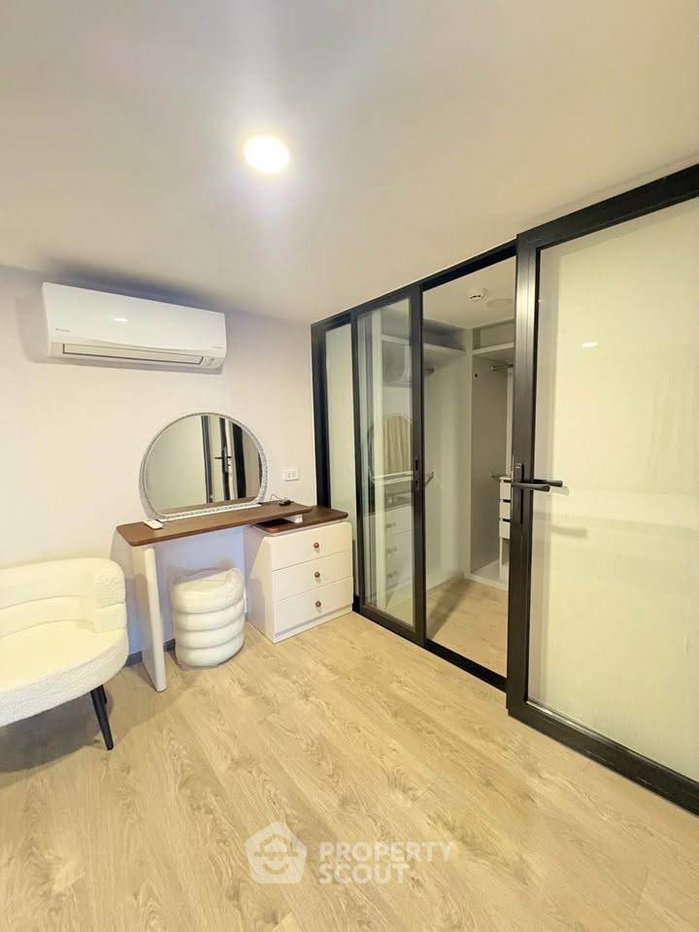 picture 18th-Floor 2-BR At SOHO Bangkok Ratchada Near MRT Huai Khwang (ID 3168233) - 6/12