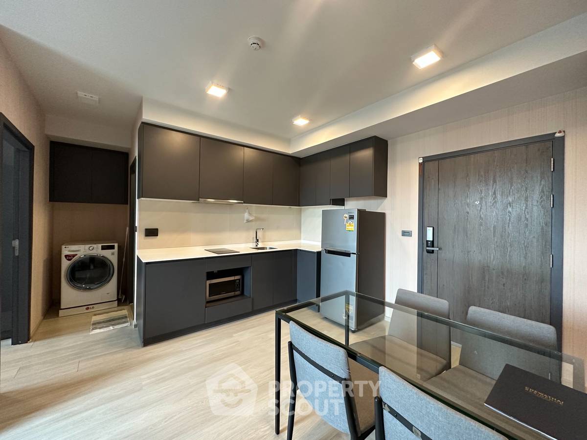 picture 2-BR Condo At Venio Sukhumvit 10 Near BTS Asoke (ID 1337649) - 3/12