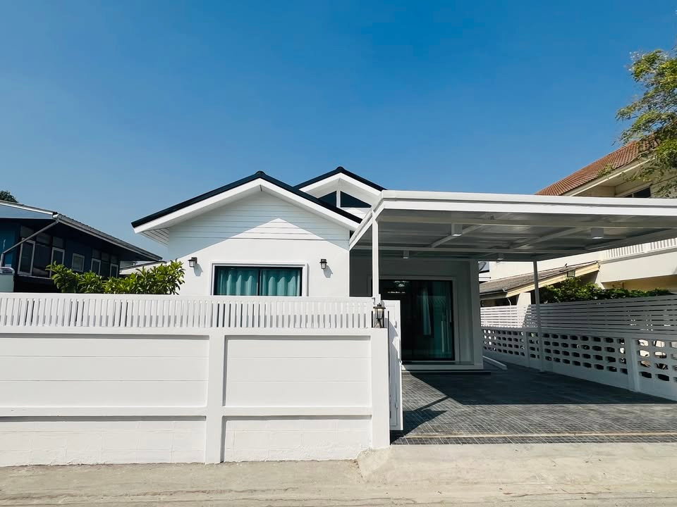picture Single house for rent near Ramkhamhaeng University 2 Prawet - 1/17