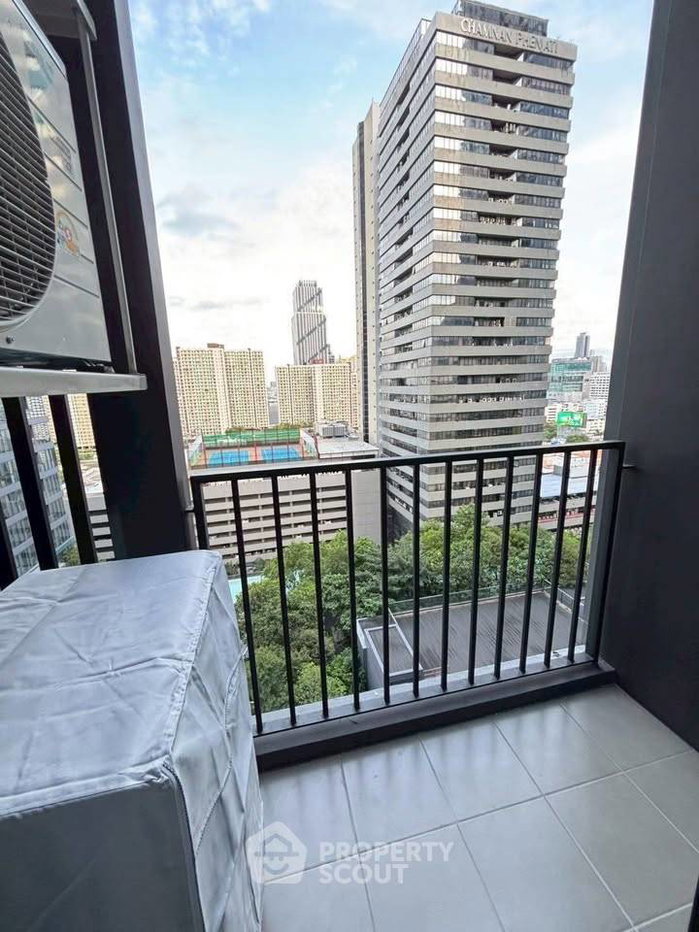 รูป 1 ห้องนอน ชั้นสูง Nue District R9 ใกล้ MRT พระราม 9 เพียง 200 ม. (ID 2655832) - รูปที่ 8/8