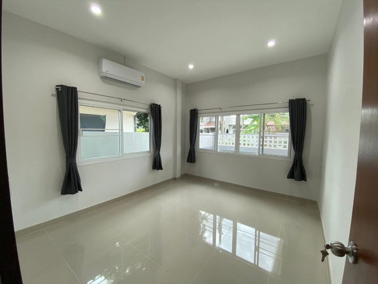 รูป ขาย | ให้เช่า บ้านเดี่ยว 1 ชั้น 52 ตร.ว. ⭐️ Fully Renovated ⭐️ โชคชัย 4 ใกล้ Central Eastville The Crystal เอกมัย-รามอินทรา จอดรถ 4 คัน แอร์ 5 เครื่อง - รูปที่ 8/14