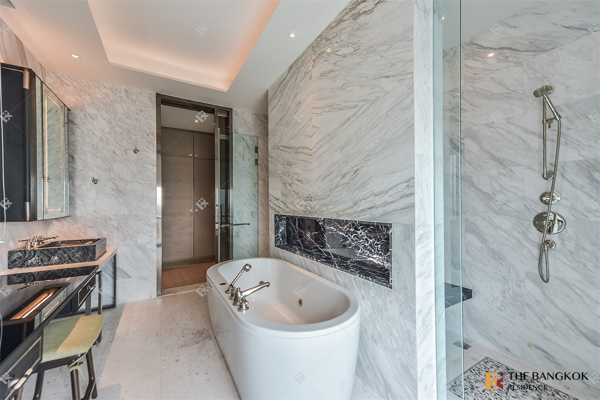 รูป สะดวกสบายกับไลฟ์สไตล์สุด Luxury เดอะ เรสซิเดนซ์ แอท แมนดาริน โอเรียนเต็ล กรุงเทพฯ - รูปที่ 1/10