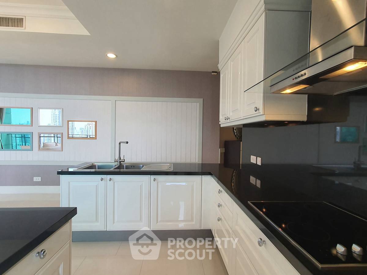 รูป คอนโด 2 ห้องนอน ชั้น 25 Royce Private Residences ใกล้ MRT สุขุมวิท (ID 3167197) - รูปที่ 6/18