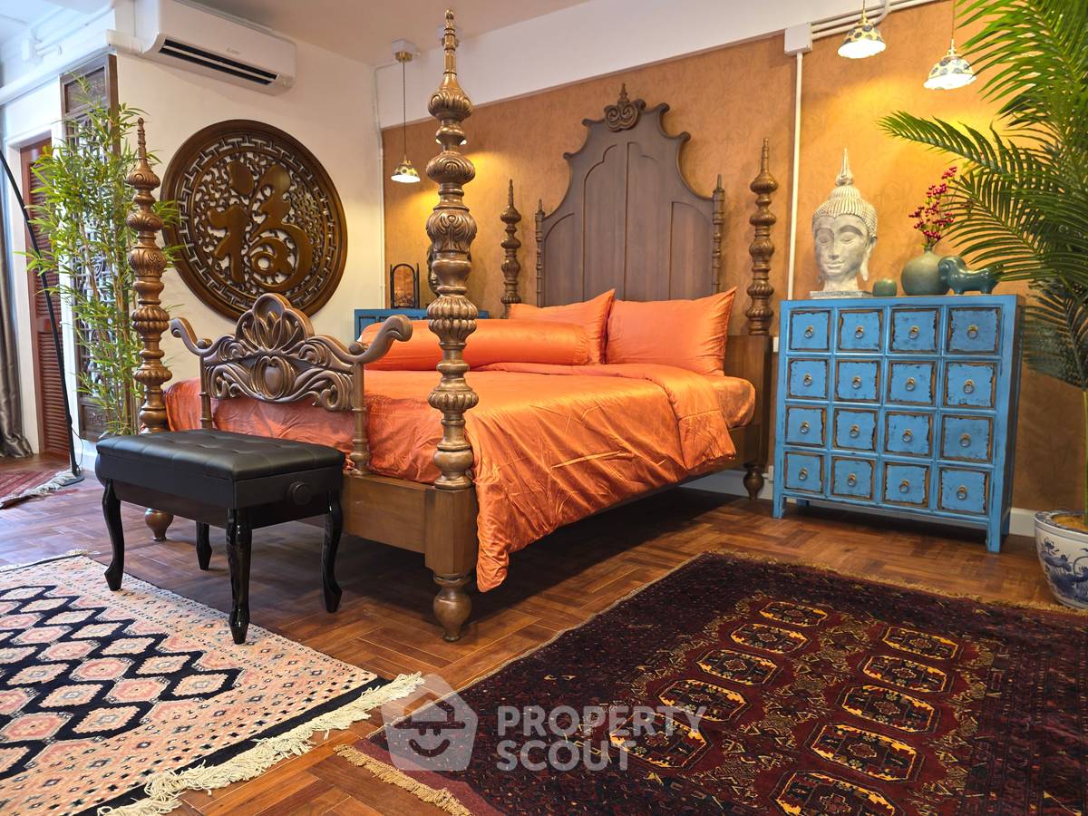 picture 142 Sqm 2-BR Sribumpen Condo Home Near MRT Khlong Toei (ID 3163533) - 2/29