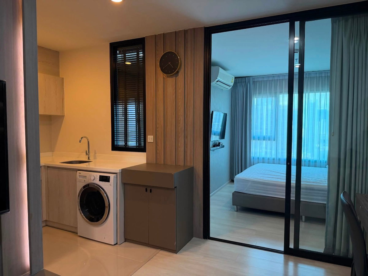 picture ðĨLife Asoke Near MRT Phetchaburi Near ARL Makkasan Highway View North Facing - 8/14