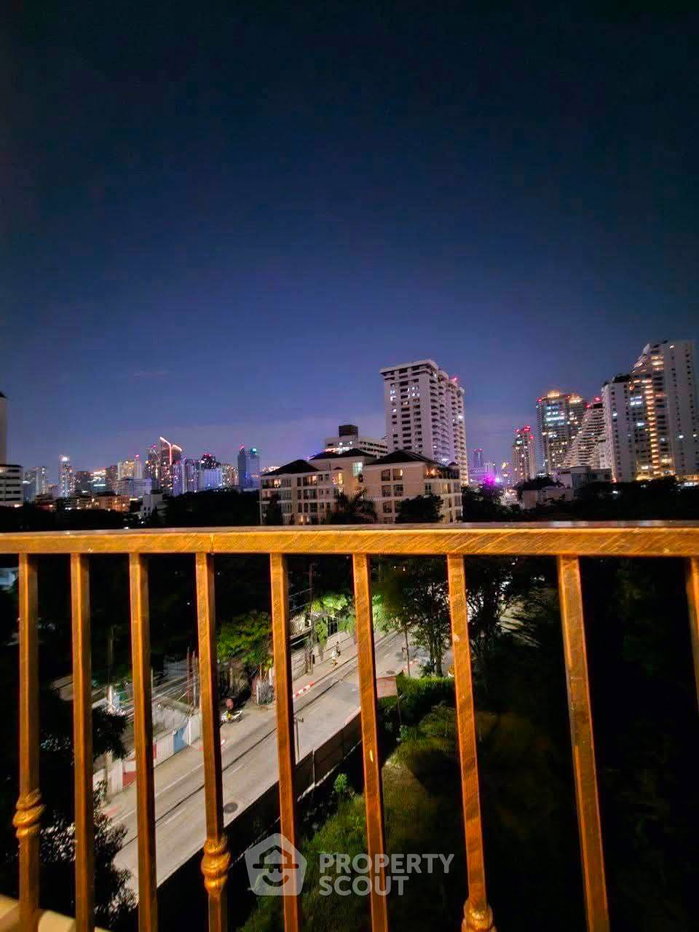 รูป คอนโด 2 ห้องนอน เลี้ยงสัตว์ได้ Maestro 39 Sukhumvit 39 ใกล้ BTS พร้อมพงษ์ (ID 3167726) - รูปที่ 10/10