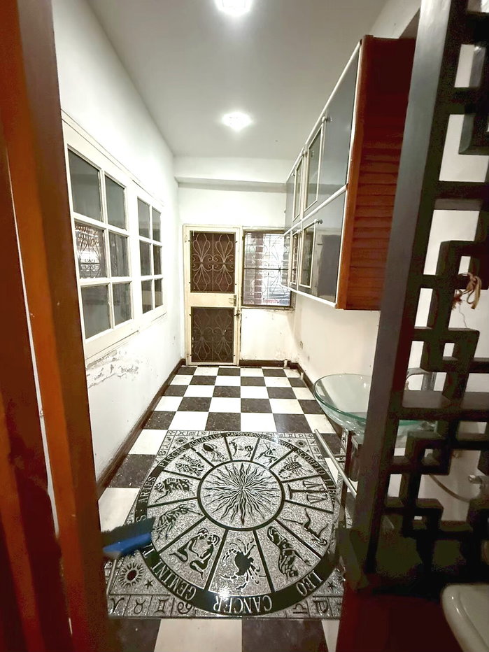 รูป ขายบ้านเดี่ยว 2 ชั้น 4 ห้องนอน 3 ห้องน้ำ หมู่บ้านเกศรี 2 ซอยรามคำแหง 124 สะพานสูง ตกแต่งไม้สักและไม้หายาก ใช้สอย 320 ตร.ม. ใกล้ MRT สัมมากร สายสีส้ม - รูปที่ 31/31