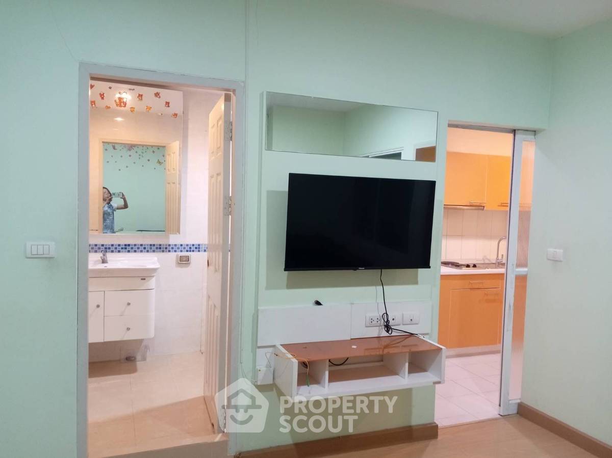 picture 17th-Floor 1-BR At Life @ Ratchada-Huaikwang Near MRT Sutthisan (ID 3167316) - 3/9