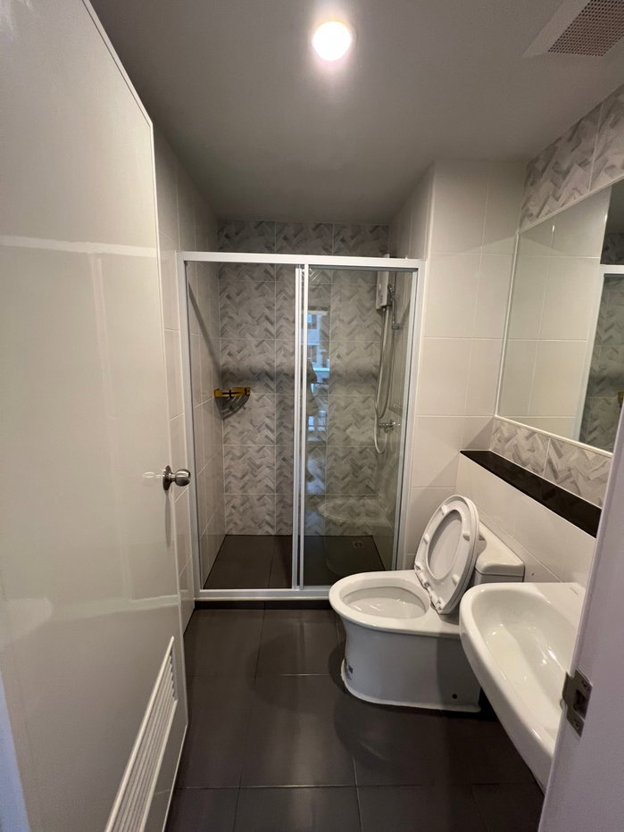 picture Condo for Rent: Regent Home Wuttakat - 7/7