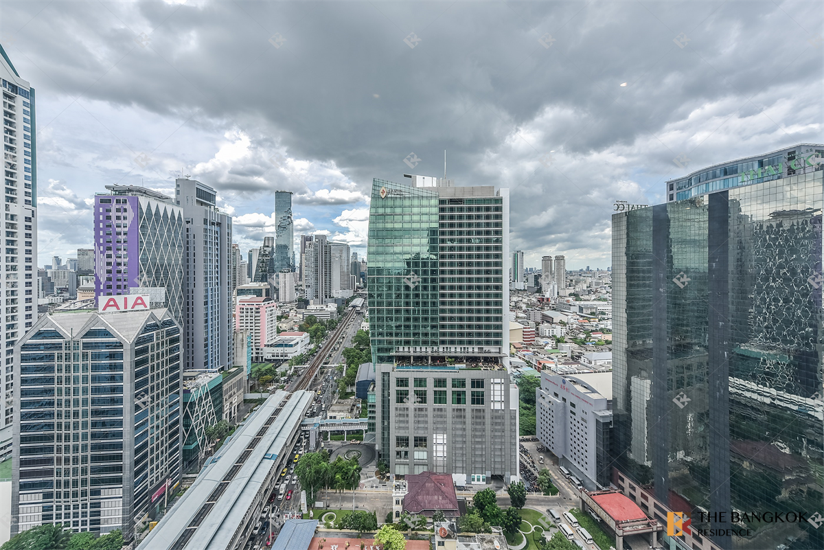 picture The Bangkok Sathorn near BTS Surasak - 1/10