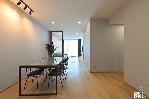 สะดวกสบายกับไลฟ์สไตล์สุด Luxury ไฮด์ สุขุมวิท 13 ใกล้ BTS สถานีอโศก