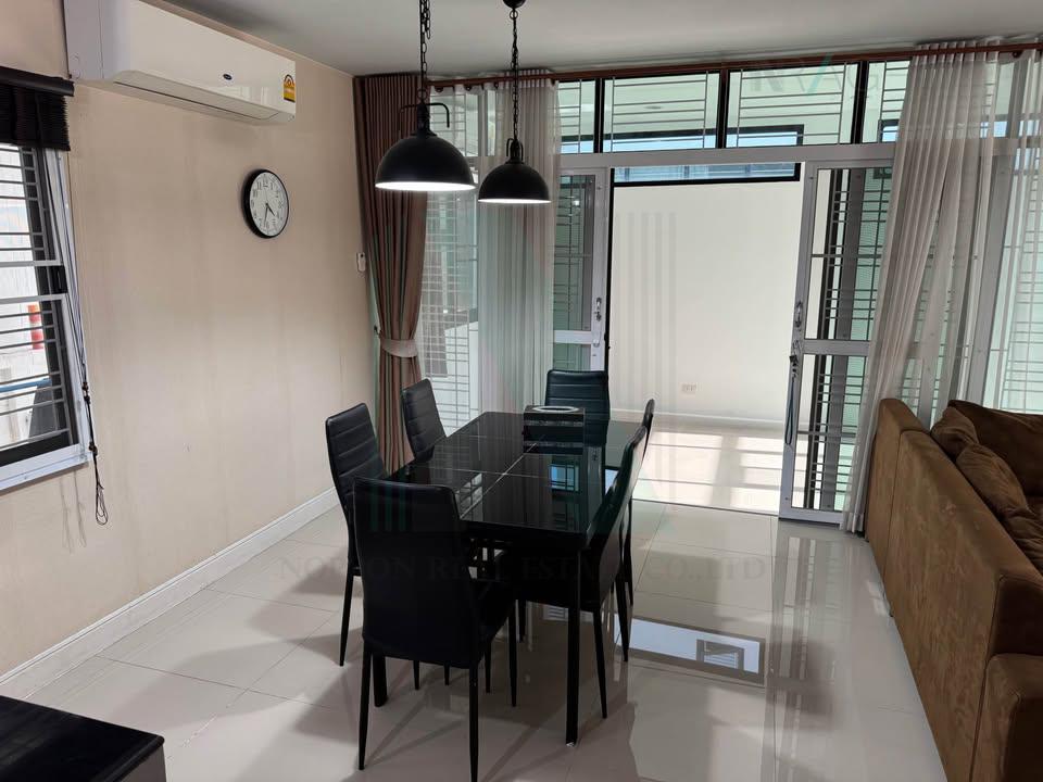 รูป 📌 ให้เช่าบ้านแฝด 2 ชั้น อารียา โคโม่ บางนา - วงแหวน 4 ห้องนอน 3 ห้องน้ำ - รูปที่ 3/8