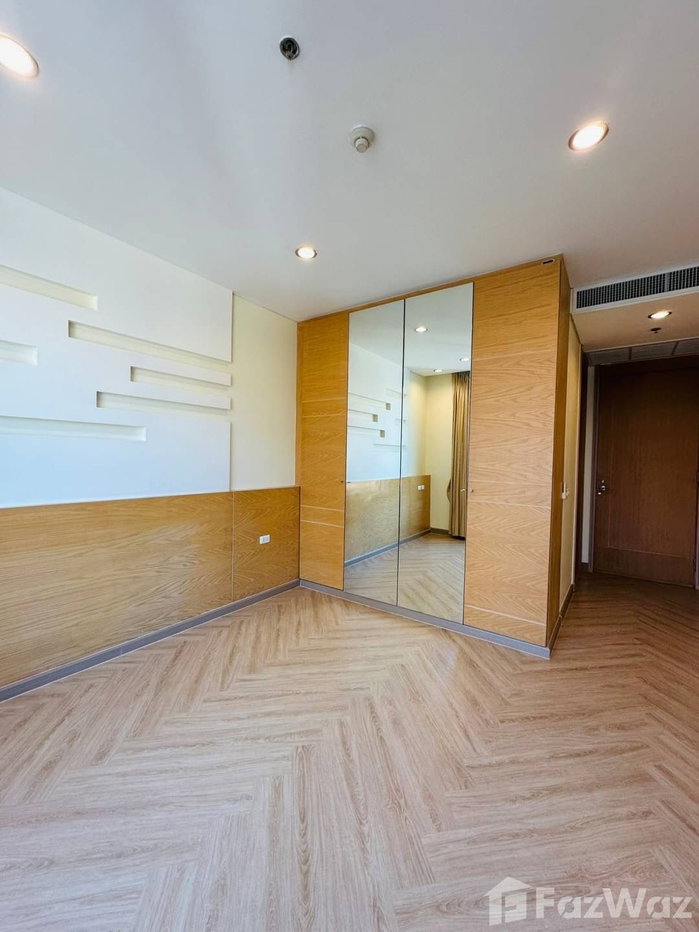 รูป คอนโดให้เช่า 3 ห้องนอน ในโครงการ เดอะ รอยัล ศาลาแดง 1792320 - รูปที่ 15/17