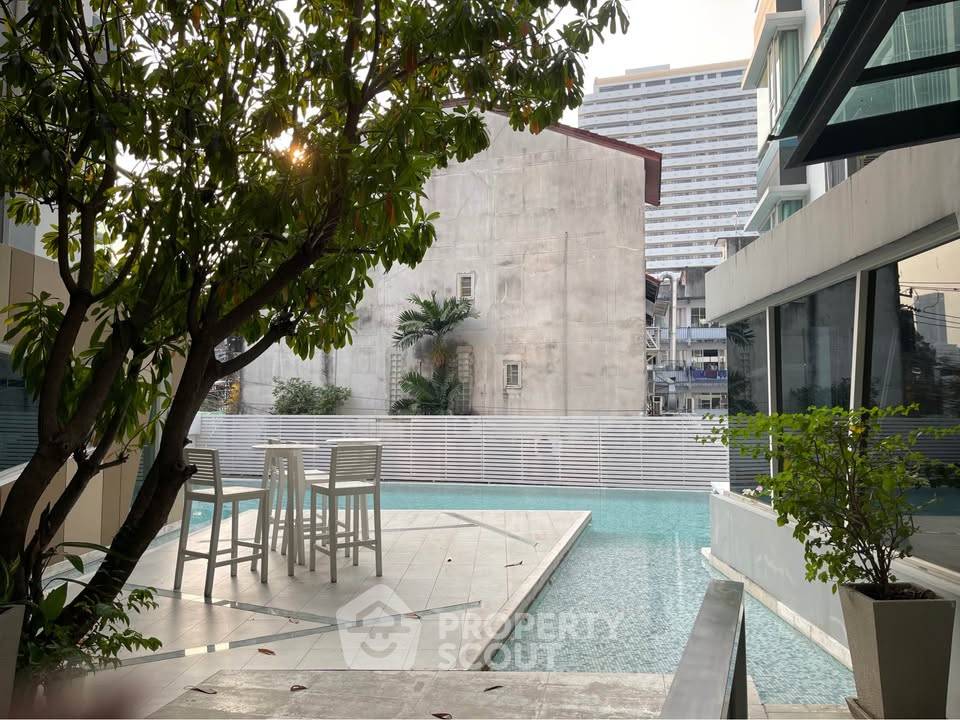 picture Spacious 1-BR 94 Sqm At The Crest Sukhumvit 49 Near BTS Thong Lor (ID 3167997) - 10/19