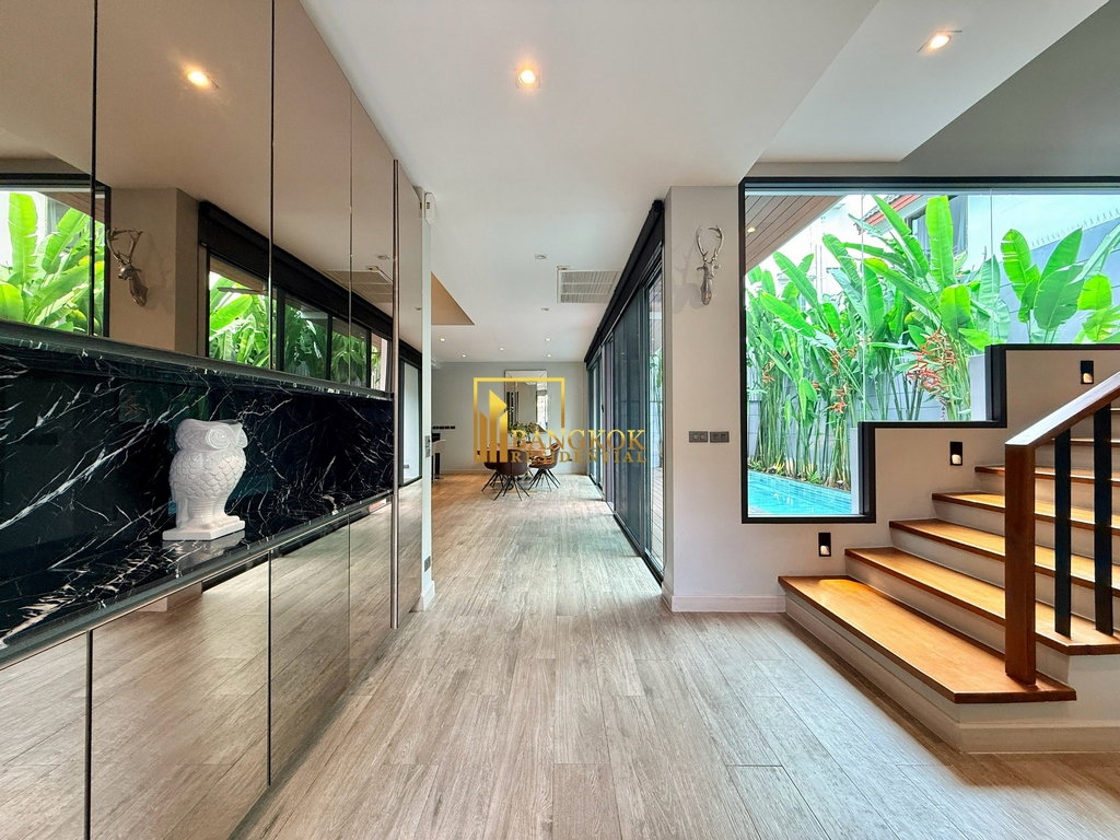 picture Spacious 3 Bedroom Townhouse For Rent in Phrom Phong Area - BR49098TH - 11/45
