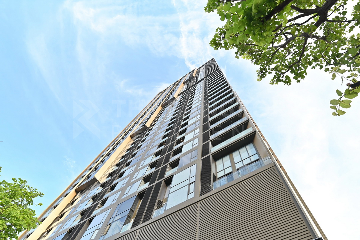picture The Crest Park Residences near MRT Phahonyothin Station Move-in Ready, Just Bring Your Bags - 9/9