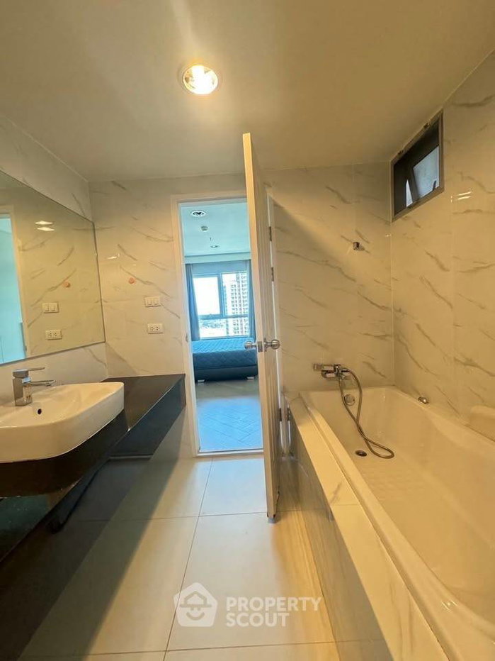 picture 3-BR Condo At Belle Grand Rama 9 Near MRT Phra Ram 9 (ID 3168784) - 16/23