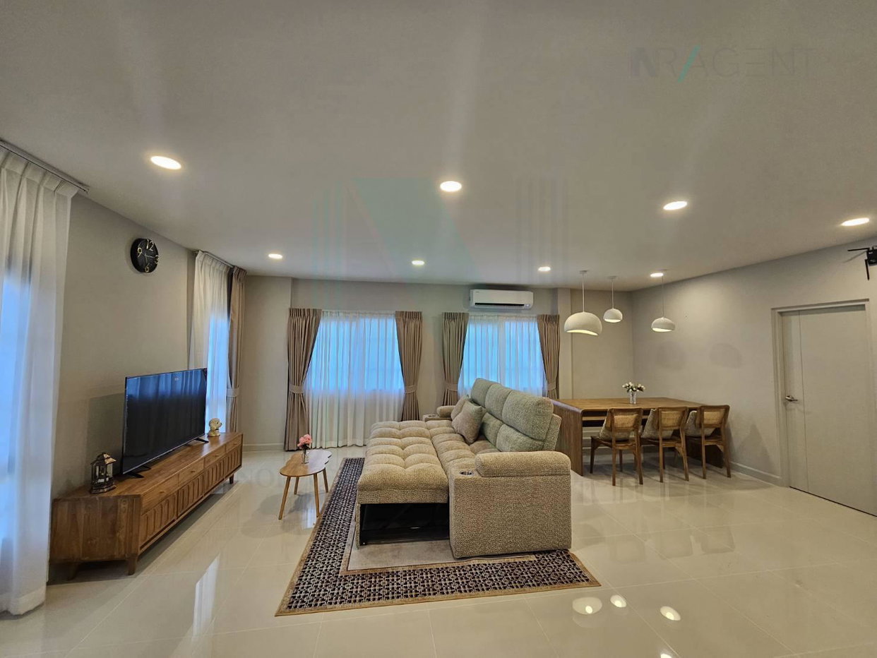 รูป 📌 ให้เช่าบ้านเดี่ยว 2 ชั้น เซนโทร บางนา 4 ห้องนอน 4 ห้องน้ำ - รูปที่ 2/8