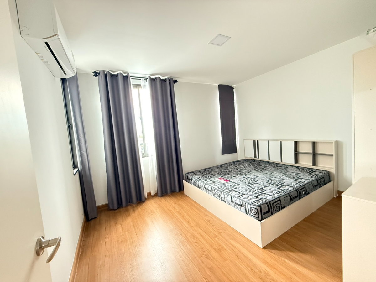 รูป ทาวน์โฮมสองชั้น ทำเลดี ใกล้โรบินสัน หมู่บ้านอภิทาวน์ ฉะเชิงเทรา - รูปที่ 2/12