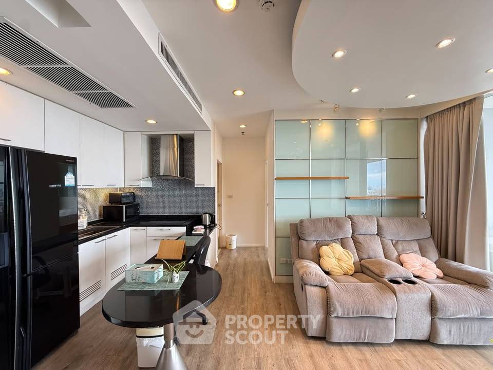 picture 45th-Floor 2-BR At The Issara Ladprao Near MRT Lat Phrao (ID 3168343) - 3/27