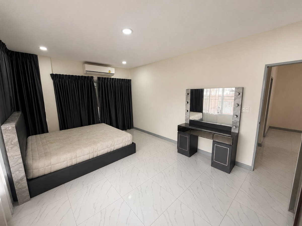 picture Single house for rent The Nature Bangkok | Taling Chan (H6943) - 4/11