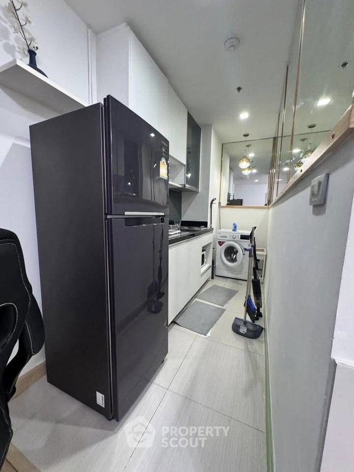 picture 37th-Floor 1-BR Sky Walk Residences, 200m To BTS Phra Khanong (ID 3168674) - 4/9