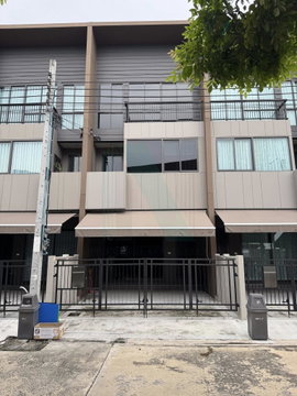 📌 ให้เช่าทาวน์เฮาส์ 3 ชั้น บ้านกลางเมือง บางนา-วงแหวน 3 ห้องนอน 3 ห้องน้ำ