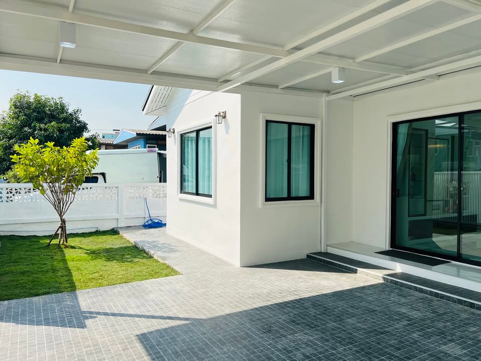 picture Single house for rent near Ramkhamhaeng University 2 Prawet - 2/17