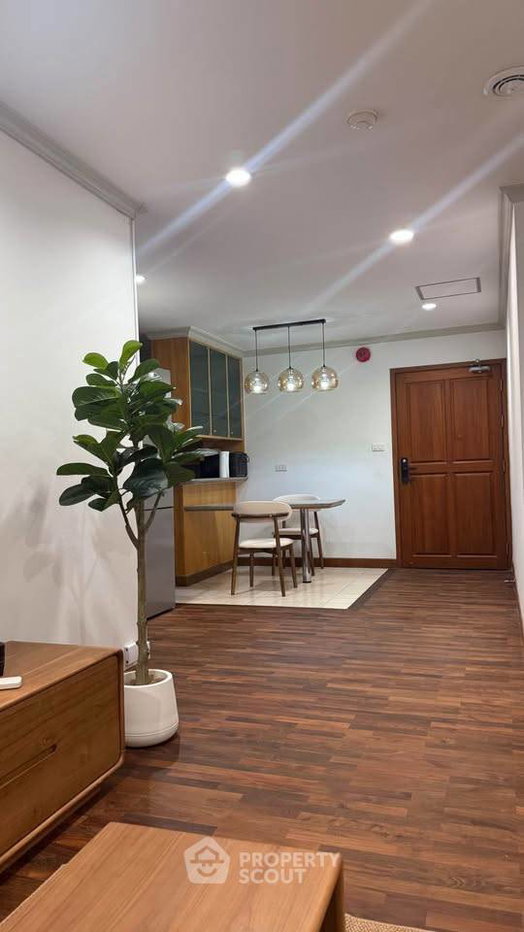 picture 200m To BTS Saint Louis | 1-BR Sampoom Garden Condominium (ID 2604658) - 6/10