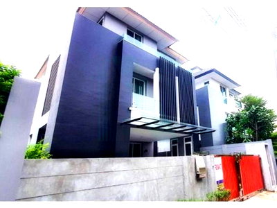 เช่าบ้านเดี่ยว กรุงเทพมหานคร : 📌 ให้เช่าบ้านเดี่ยว 2 ชั้น เอคิว อาร์เบอร์ 4 ห้องนอน 4 ห้องน้ำ