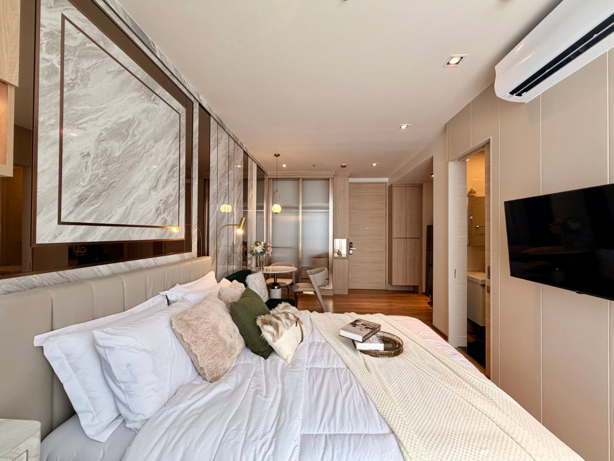 picture For Rent 🔥 Park 24 🔥 Fully Furnished and Equipped with Appliances, near BTS Phrom Phong. - 6/8