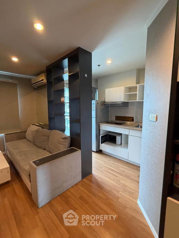 picture 20th-Floor 2-BR Lumpini Park Rama 9 Ratchada Near MRT Phra Ram 9 (ID 3165754) - 2/8