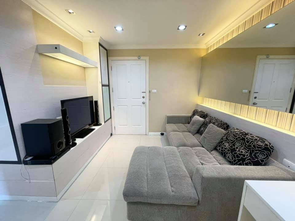 picture Condo for rent, Lumpini Place Rama IX - Ratchada. 🚙 Shuttle bus service to and from MRT Rama 9. - 9/20