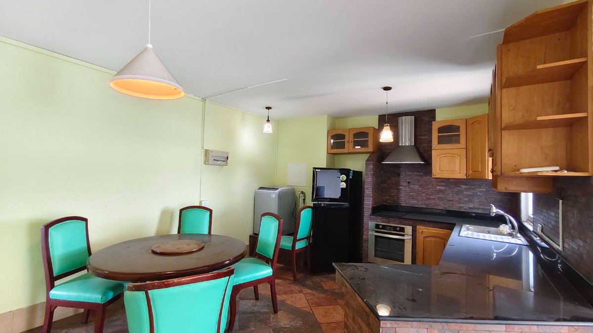 picture Geneva 2 Condominium   Unit 18C 97 Sq.m.  3 Bedrooms  2 Bathrooms - 8/26